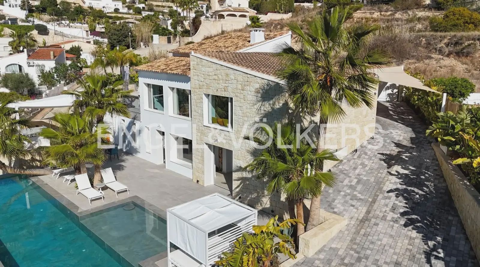 5 slaapkamer Villa te huur in Javea / Xabia met zwembad garage - € 5.300 (Ref: 9898304)