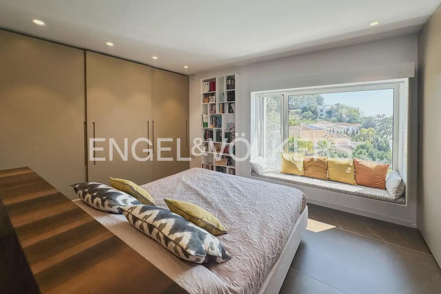 5 slaapkamer Villa te huur in Javea / Xabia met zwembad garage - € 5.300 (Ref: 9898304)