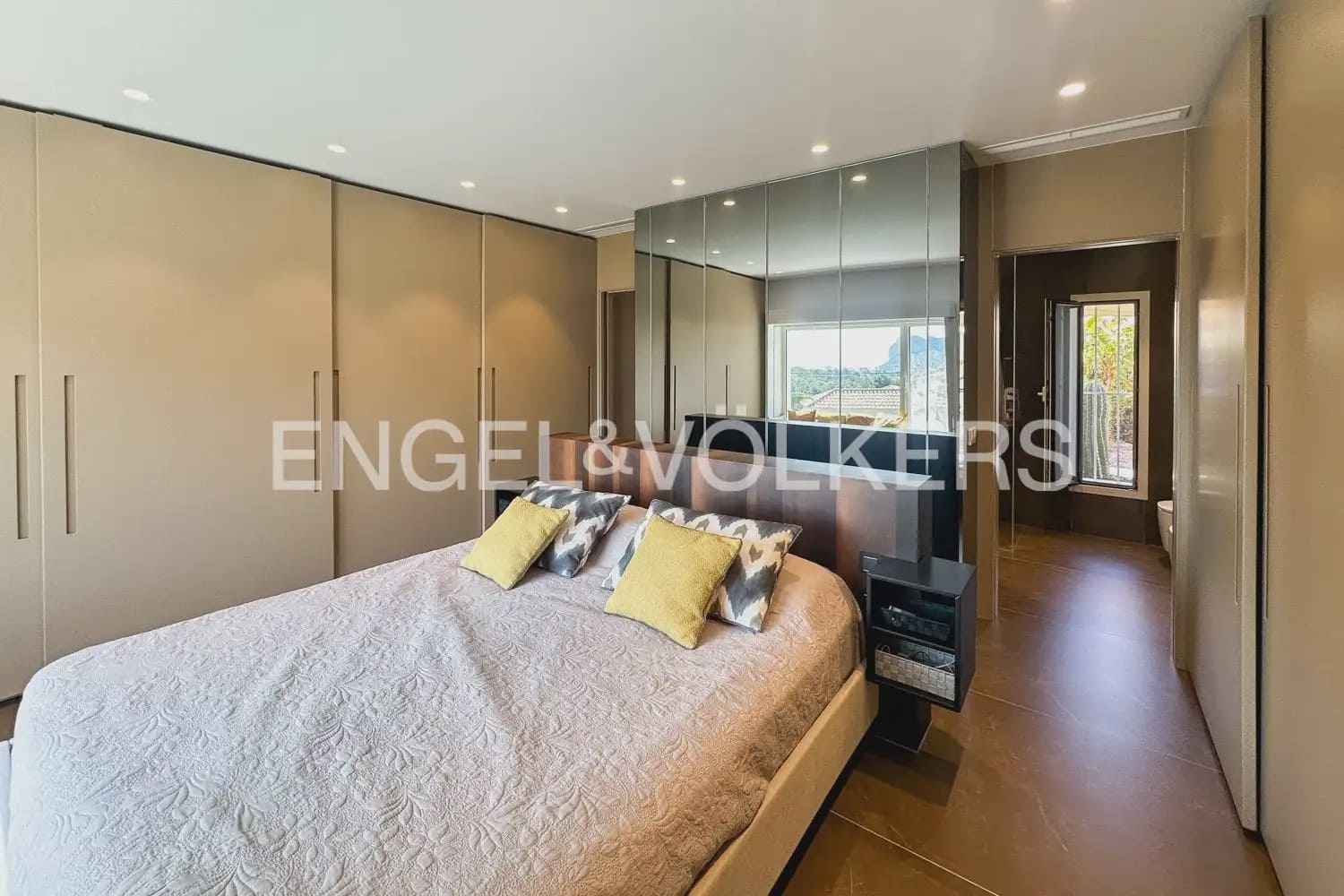 5 slaapkamer Villa te huur in Javea / Xabia met zwembad garage - € 5.300 (Ref: 9898304)