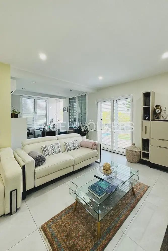 9 soverom Villa til salgs i Torrent med svømmebasseng garasje - € 849 000 (Ref: 9898305)