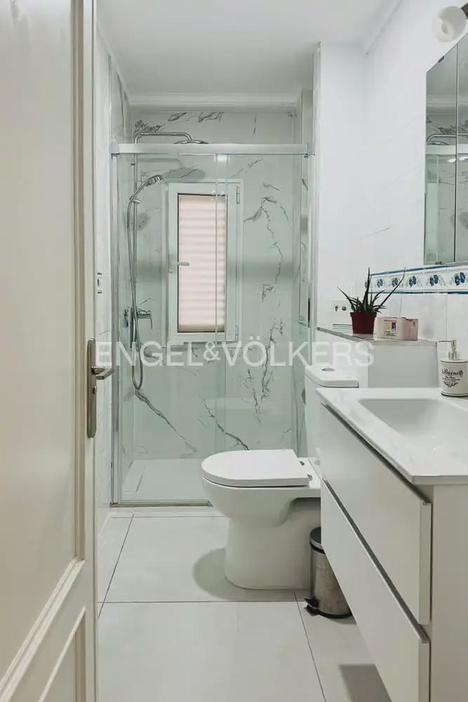 9 soverom Villa til salgs i Torrent med svømmebasseng garasje - € 849 000 (Ref: 9898305)