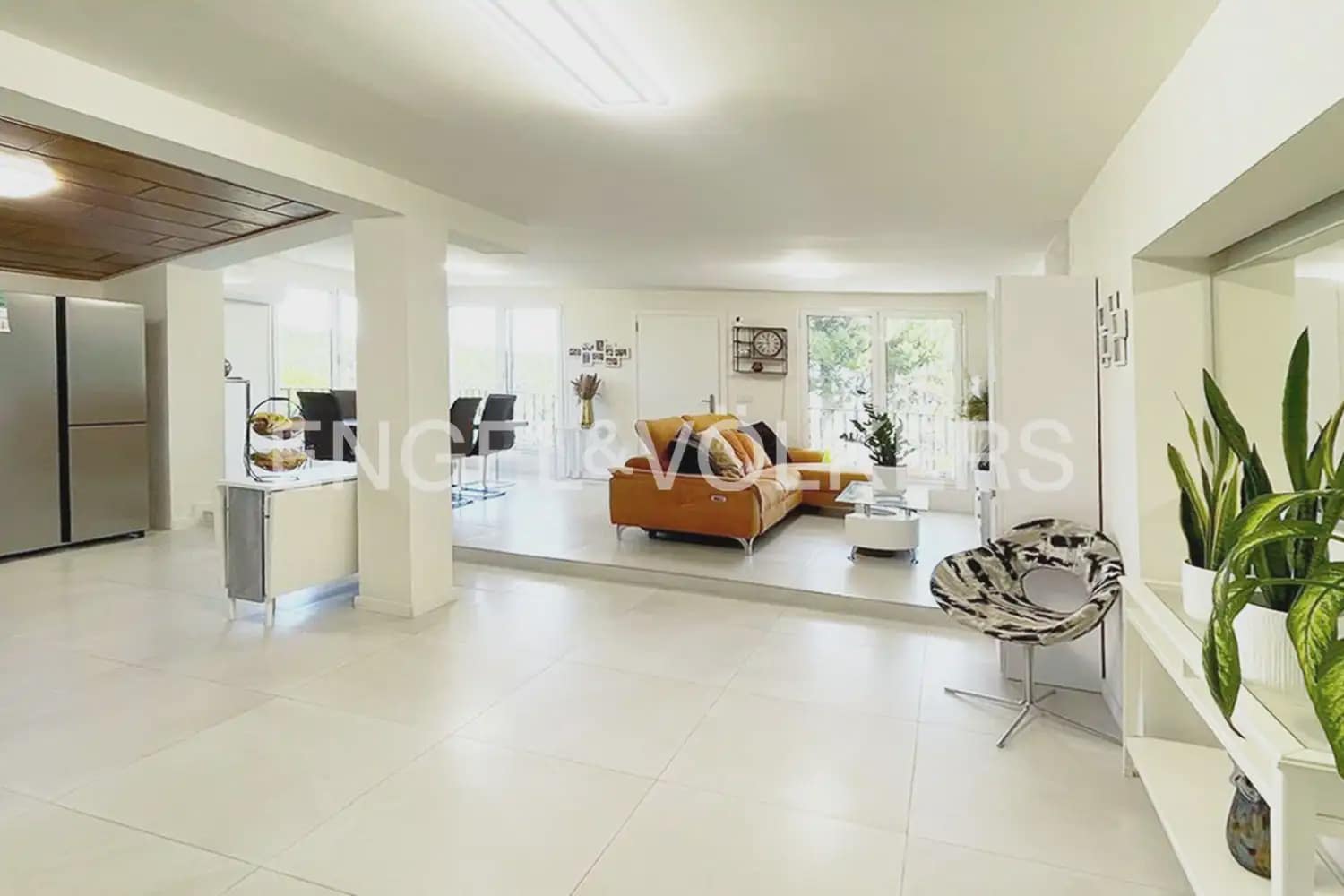 9 soverom Villa til salgs i Torrent med svømmebasseng garasje - € 849 000 (Ref: 9898305)