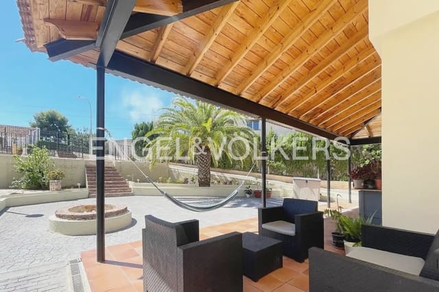 9 bedroom Villa for sale in El Vedat de Torrente, Torrent with pool garage - € 849,000 (Ref: 9898305)