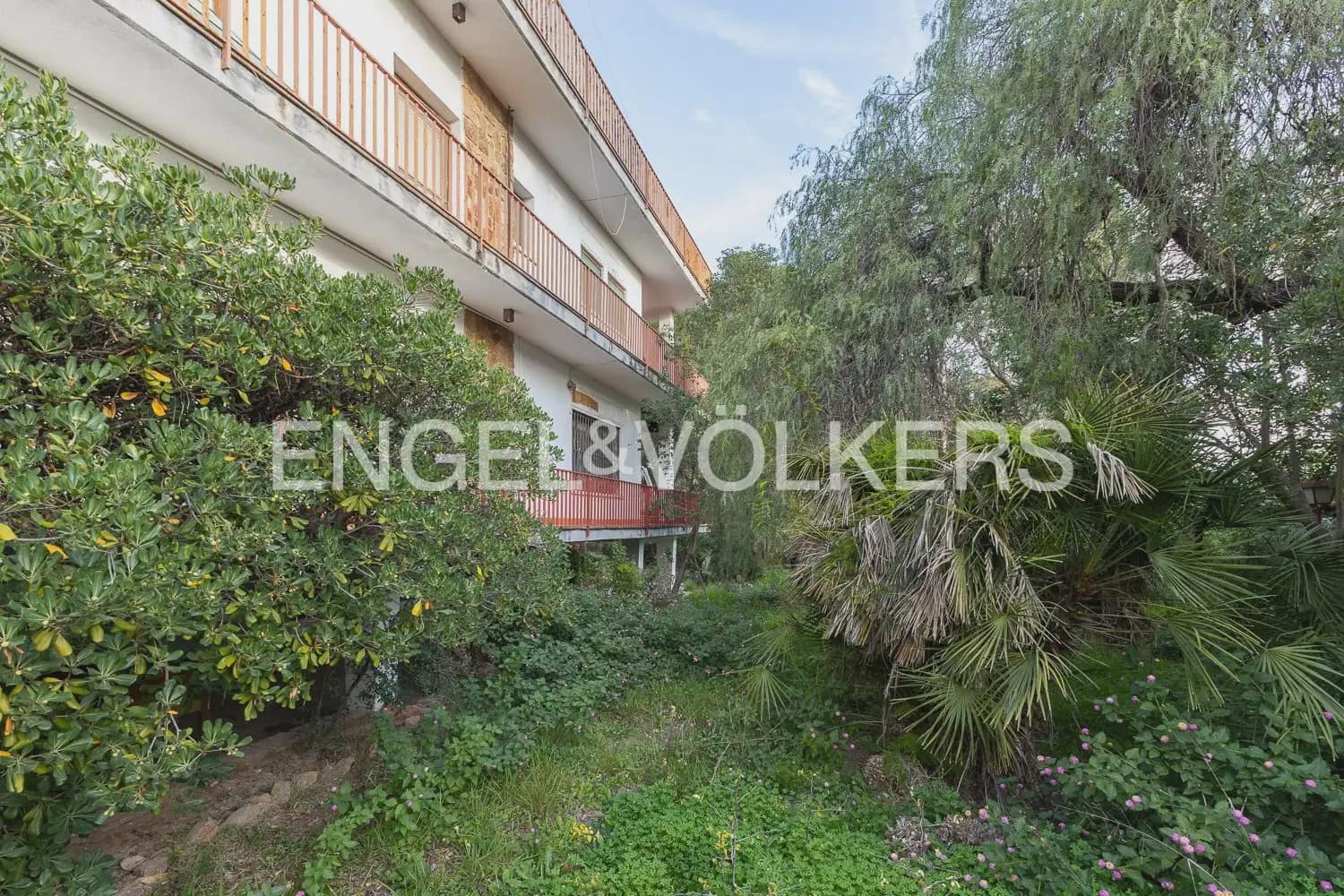 5 soverom Villa til salgs i Paterna med svømmebasseng - € 950 000 (Ref: 9898307)