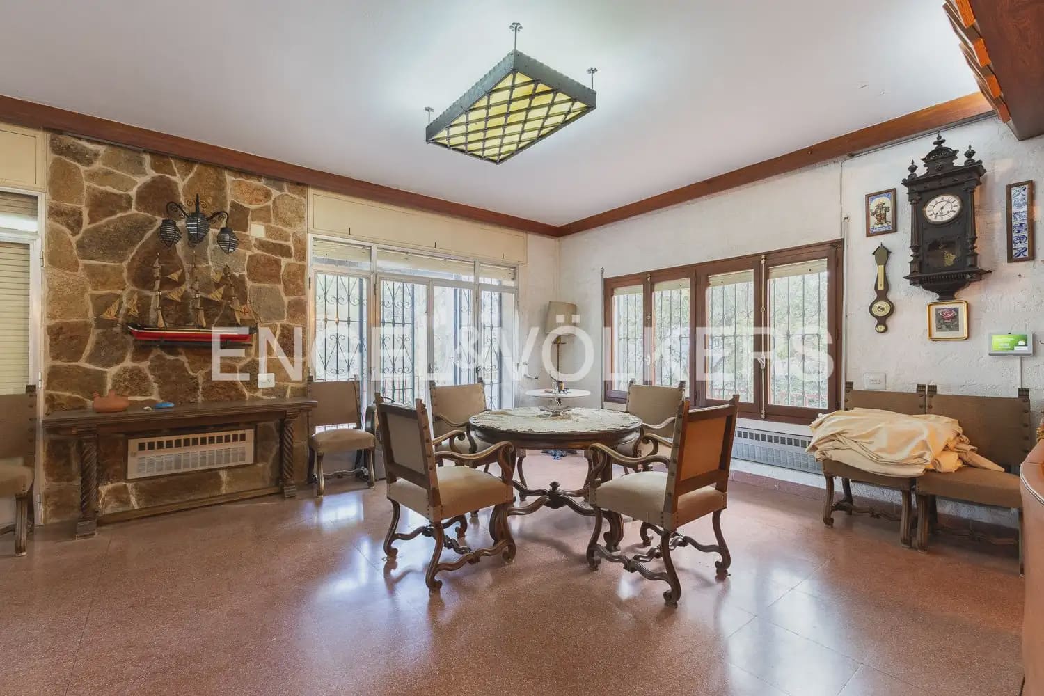 5 soverom Villa til salgs i Paterna med svømmebasseng - € 950 000 (Ref: 9898307)