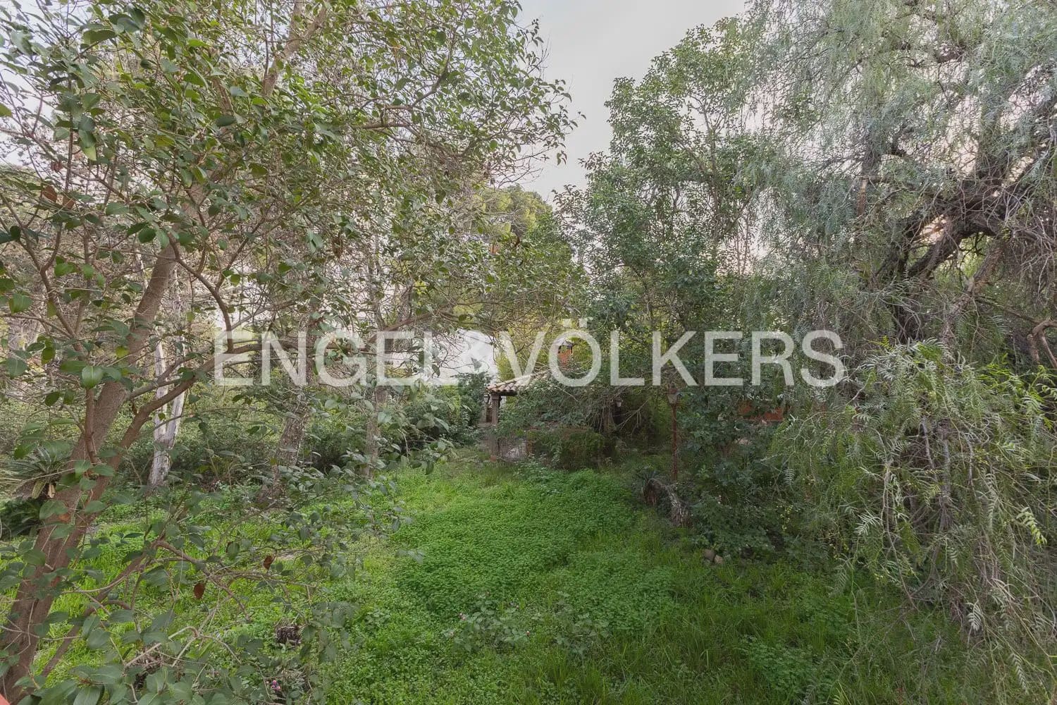 5 soverom Villa til salgs i Paterna med svømmebasseng - € 950 000 (Ref: 9898307)