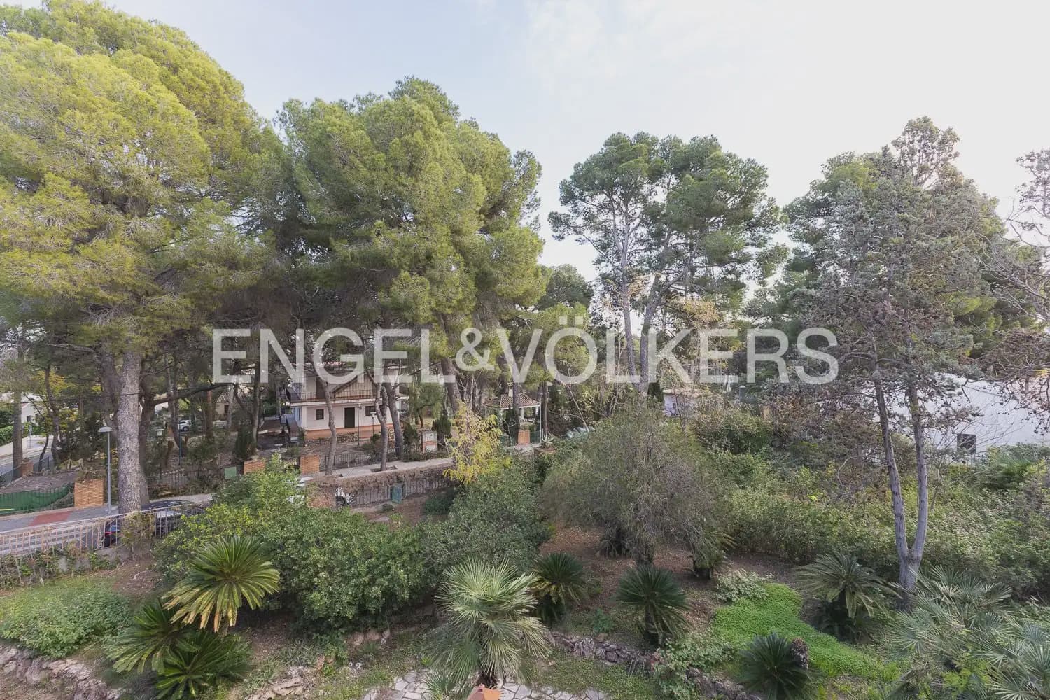 5 soverom Villa til salgs i Paterna med svømmebasseng - € 950 000 (Ref: 9898307)