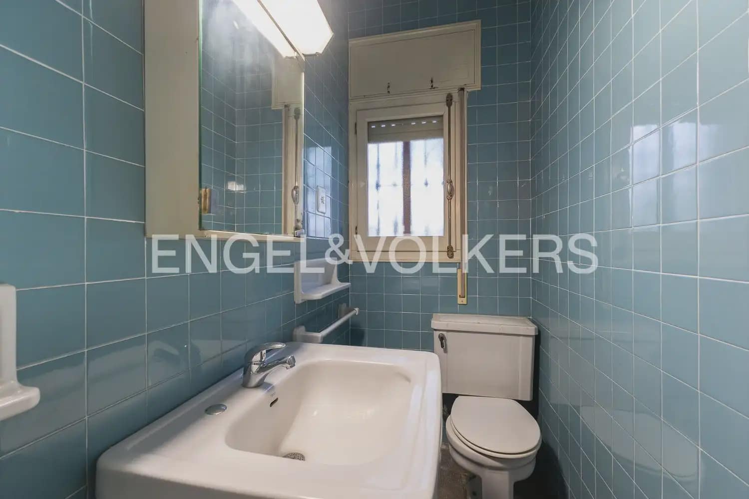 5 soverom Villa til salgs i Paterna med svømmebasseng - € 950 000 (Ref: 9898307)