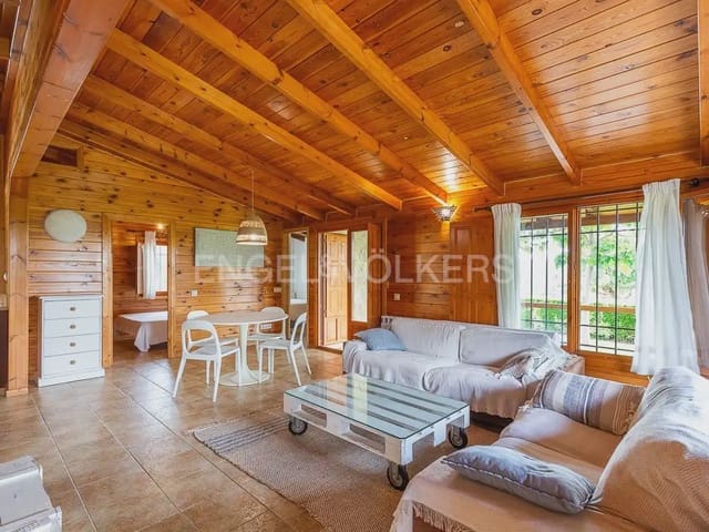 3 bedroom Wooden Home for rent in Torrent with pool garage - € 1,950 (Ref: 9898308)