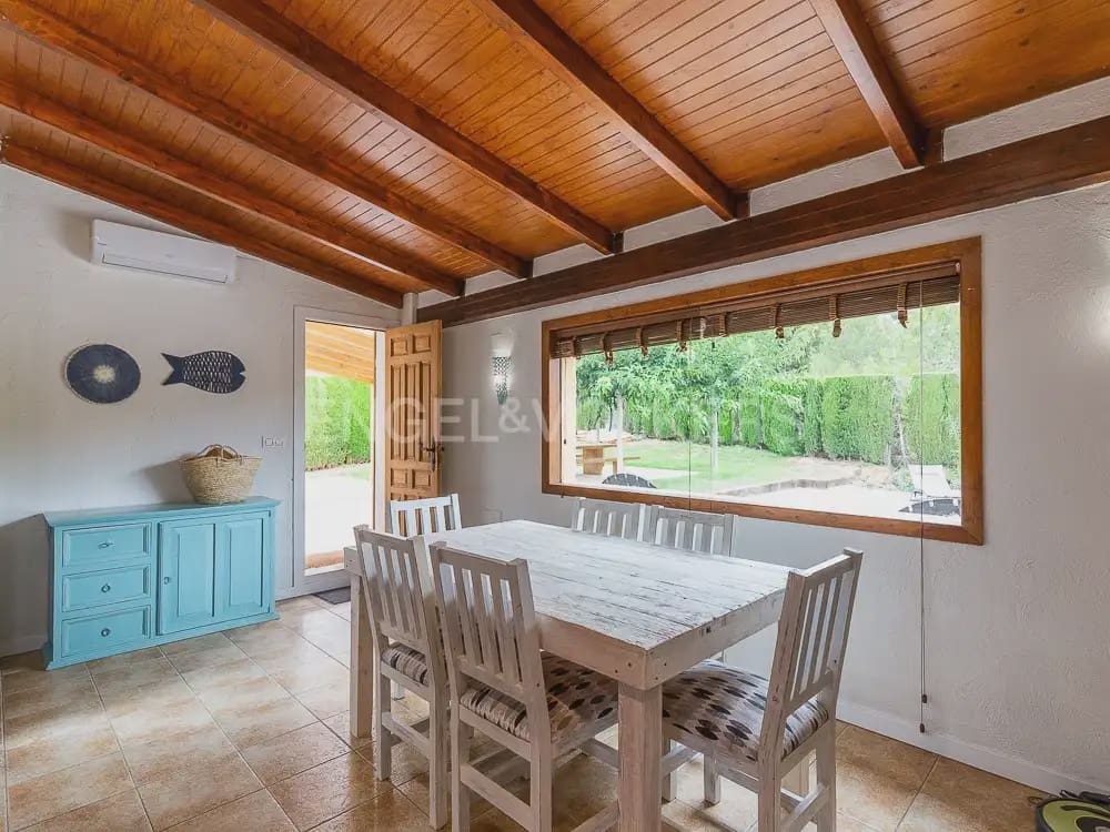 3 bedroom Wooden Home for rent in Torrent with pool garage - € 1,950 (Ref: 9898308)
