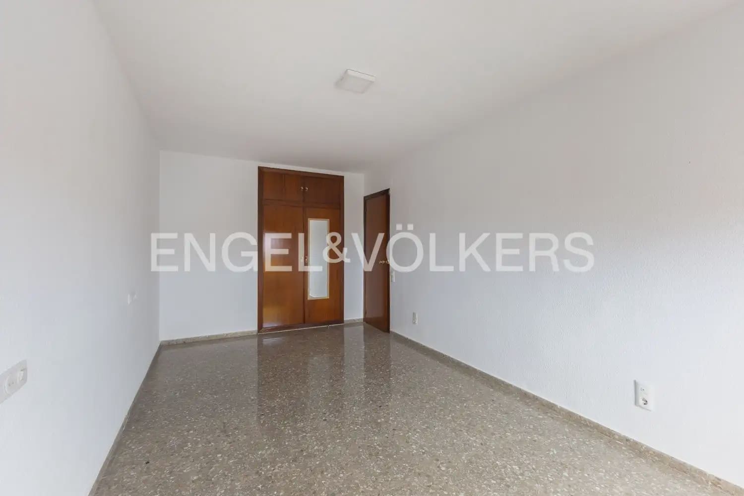 4 Zimmer Penthouse zu vermieten in Valencia Stadt - 1.750 € (Ref: 9898309)