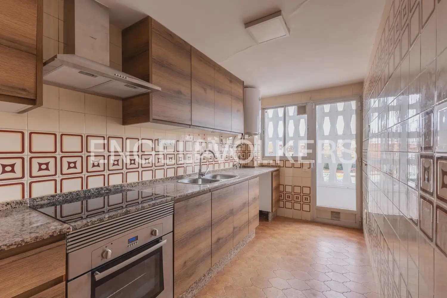 4 Zimmer Penthouse zu vermieten in Valencia Stadt - 1.750 € (Ref: 9898309)
