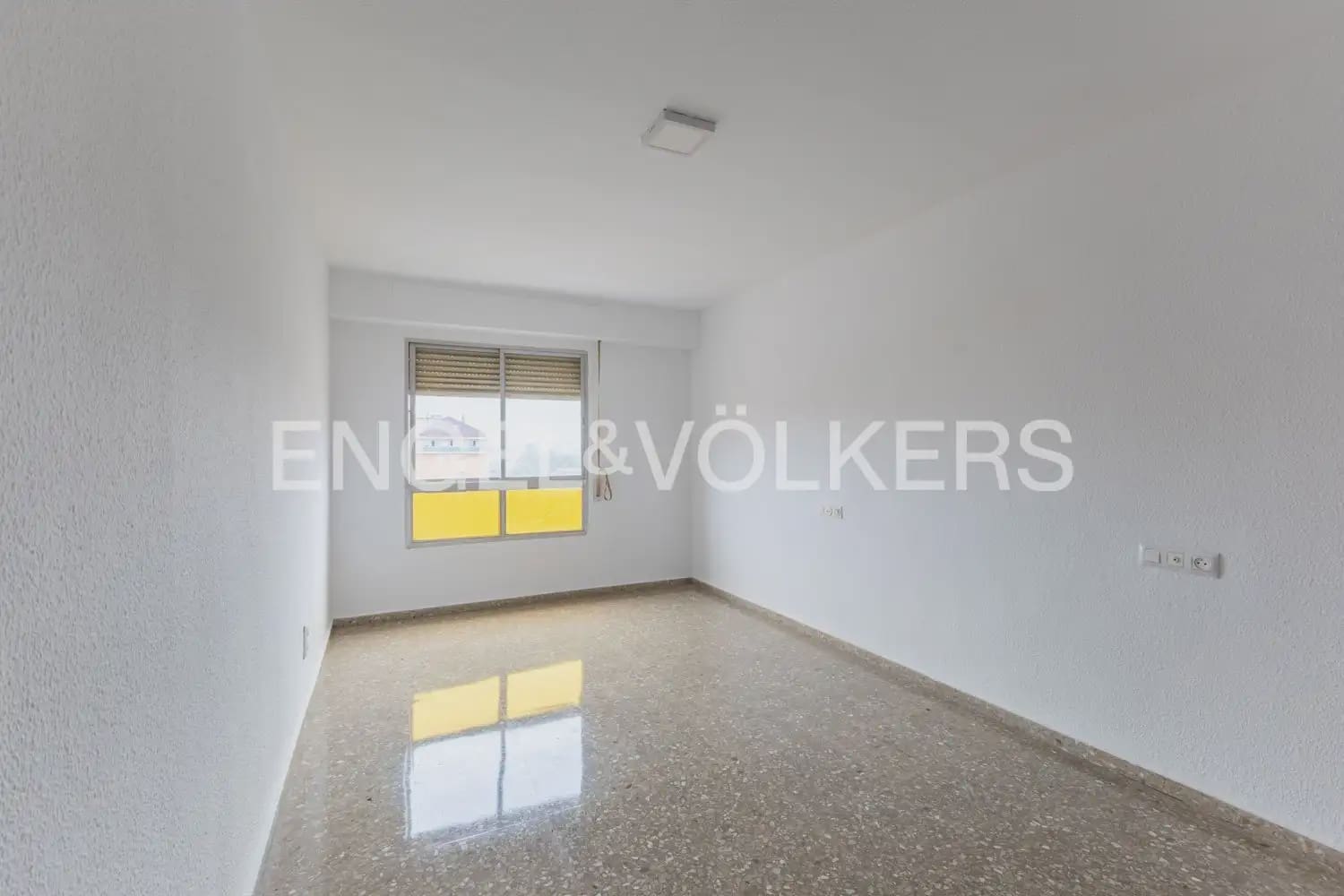 4 Zimmer Penthouse zu vermieten in Valencia Stadt - 1.750 € (Ref: 9898309)