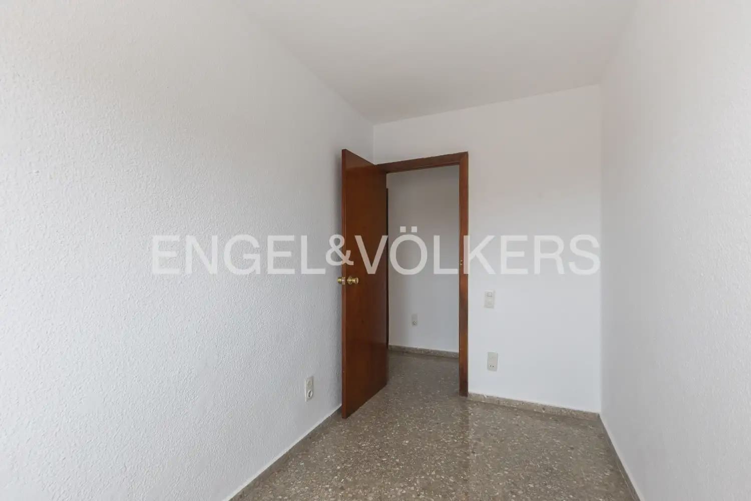 4 Zimmer Penthouse zu vermieten in Valencia Stadt - 1.750 € (Ref: 9898309)
