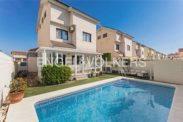 2 bedroom Villa for rent in Daimús with pool - € 3,000 (Ref: 9898310)