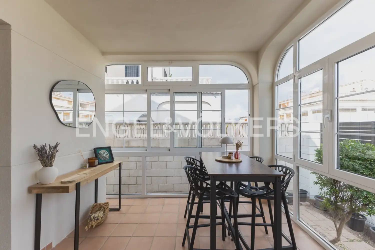 2 bedroom Villa for rent in Daimus with pool - € 3,000 (Ref: 9898310)
