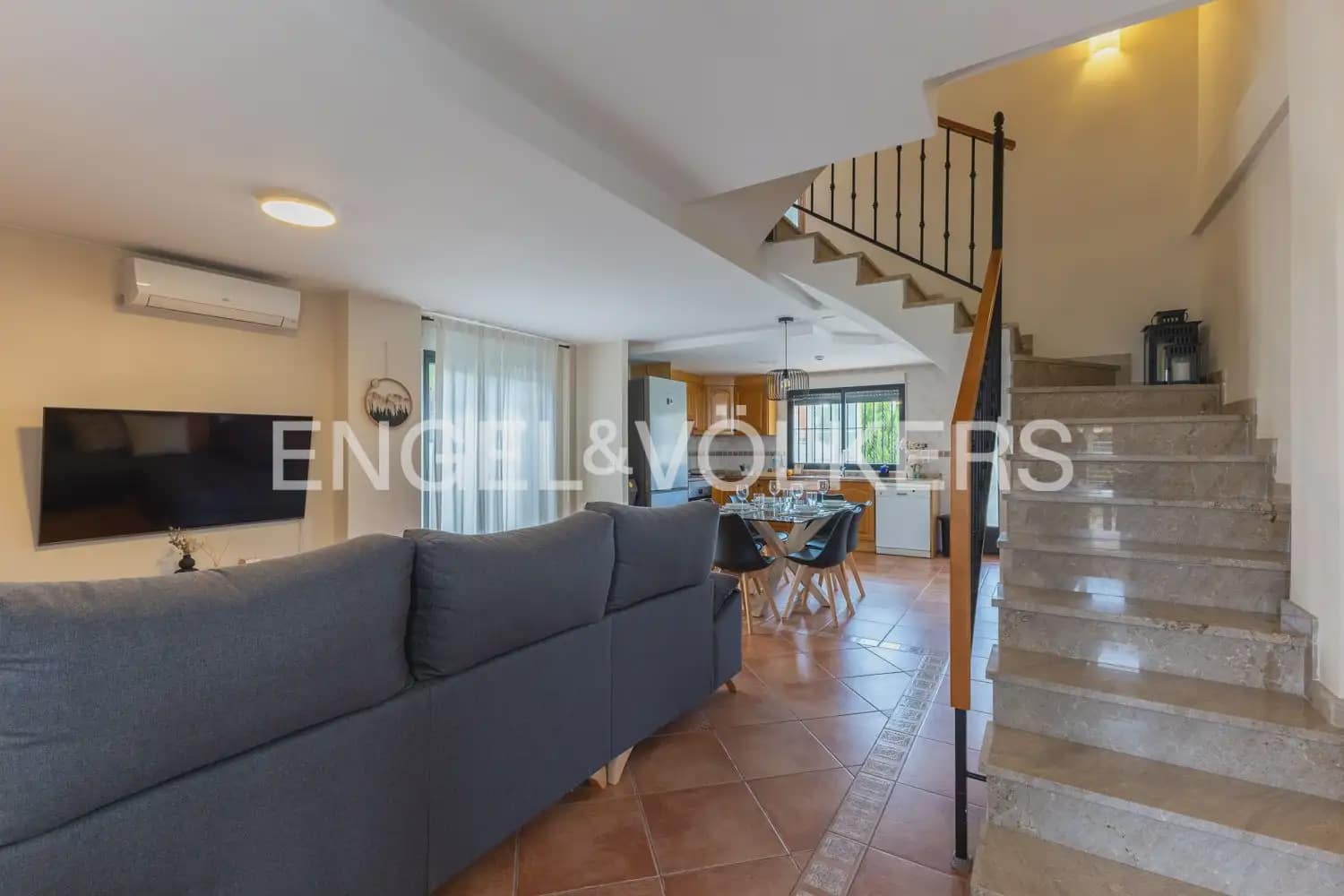 2 bedroom Villa for rent in Daimus with pool - € 3,000 (Ref: 9898310)