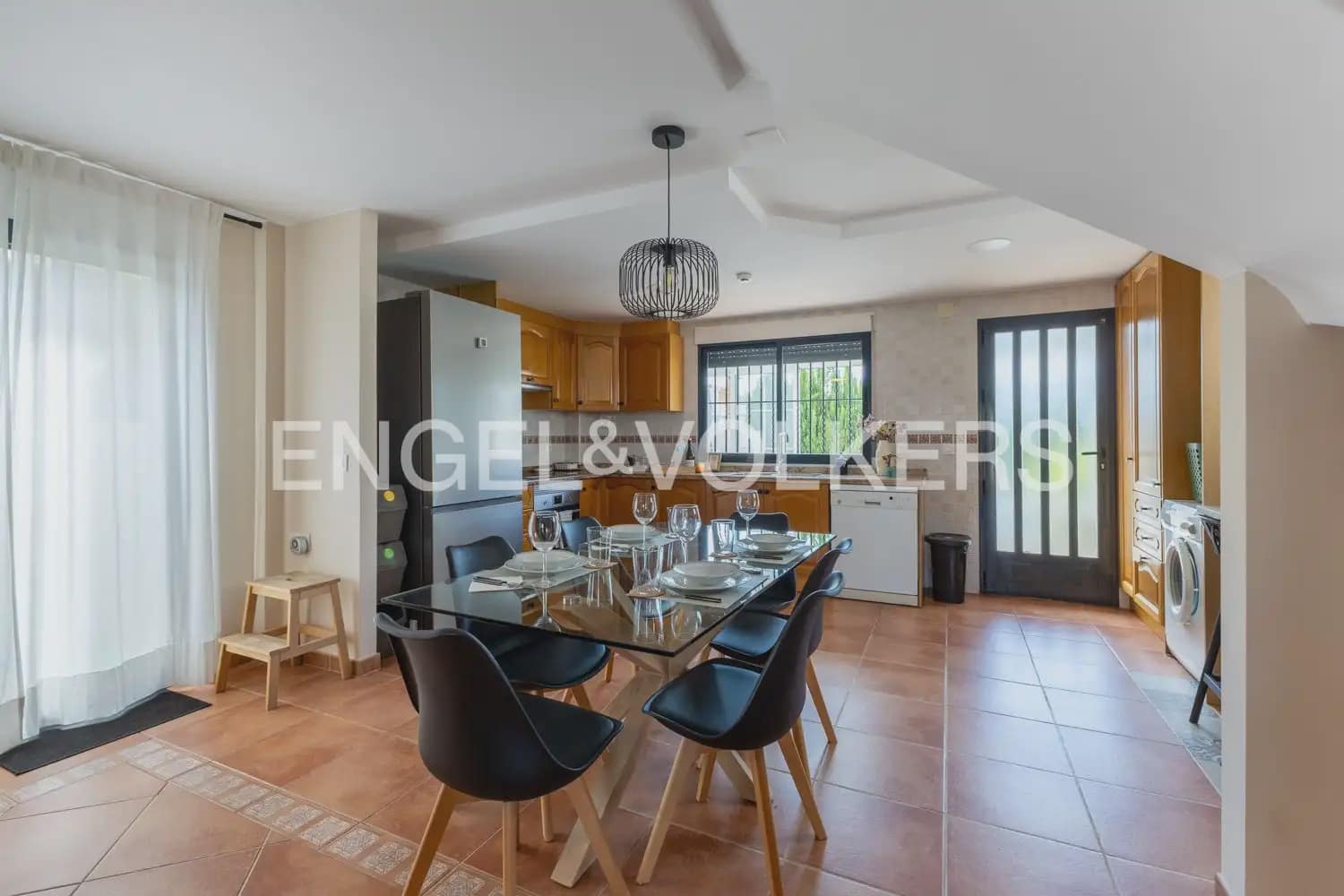 2 bedroom Villa for rent in Daimus with pool - € 3,000 (Ref: 9898310)