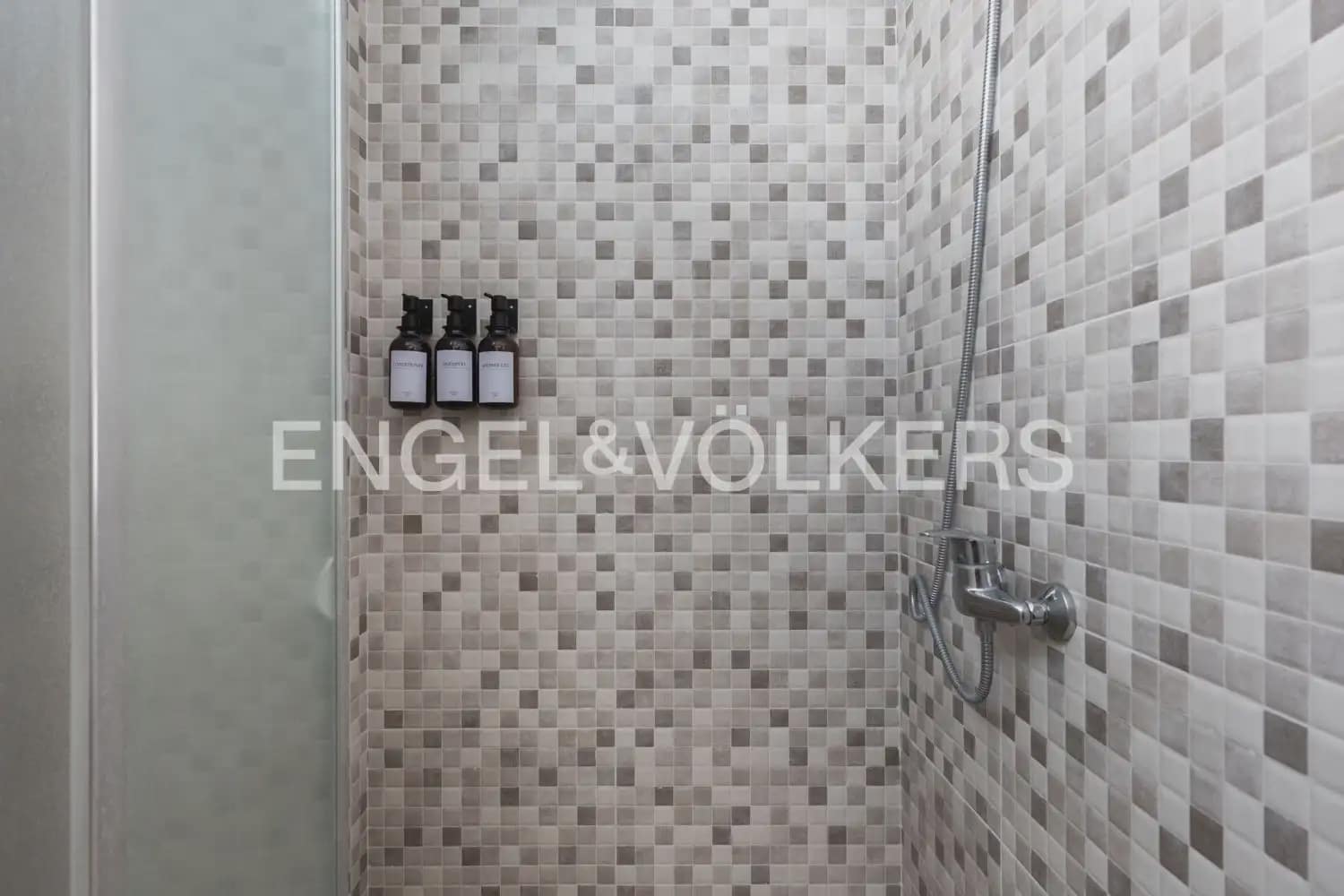 2 bedroom Villa for rent in Daimus with pool - € 3,000 (Ref: 9898310)