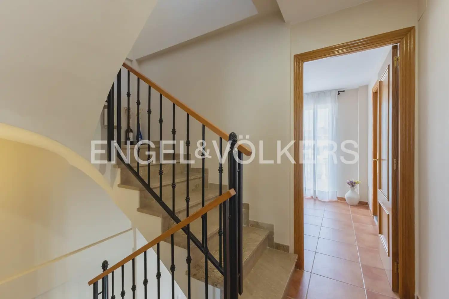 2 bedroom Villa for rent in Daimus with pool - € 3,000 (Ref: 9898310)