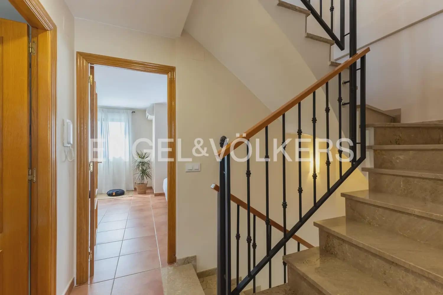 2 bedroom Villa for rent in Daimus with pool - € 3,000 (Ref: 9898310)