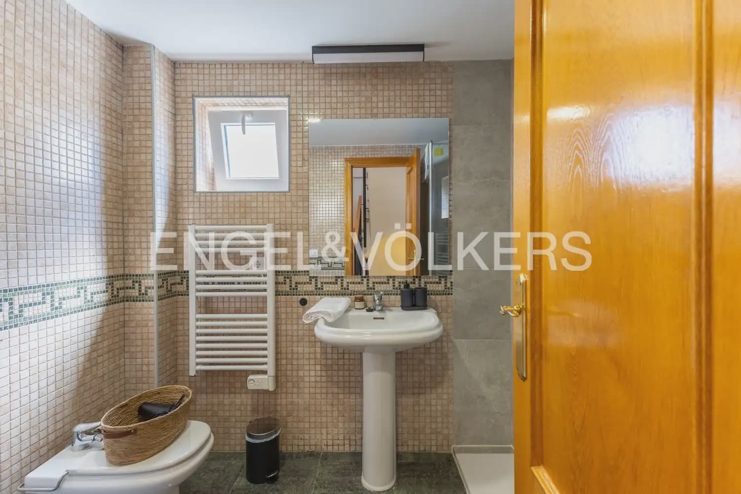 2 bedroom Villa for rent in Daimus with pool - € 3,000 (Ref: 9898310)