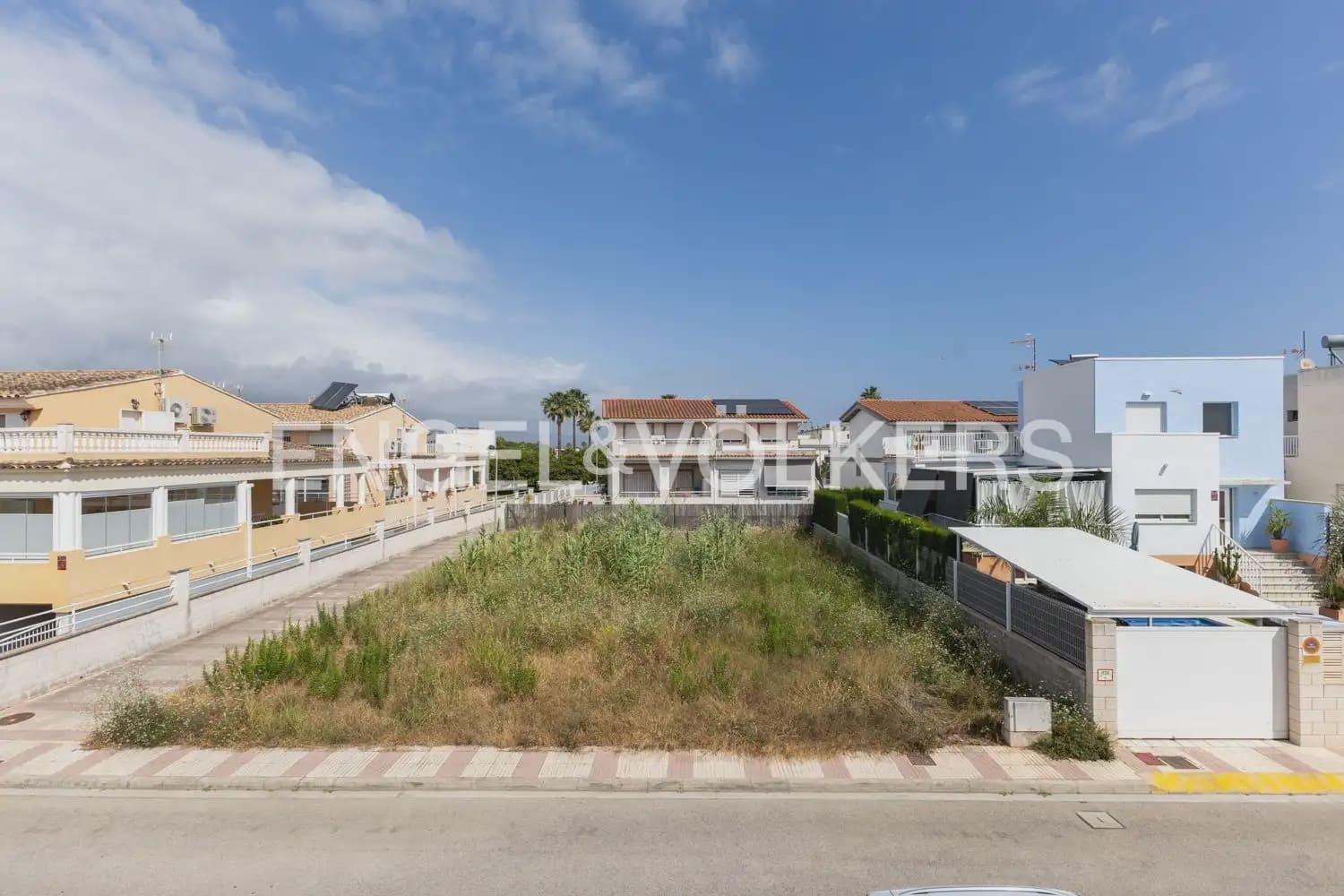 2 bedroom Villa for rent in Daimus with pool - € 3,000 (Ref: 9898310)
