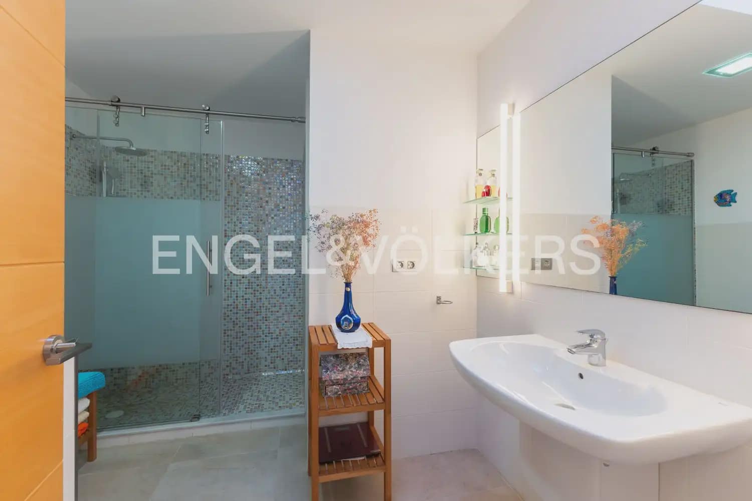 4 bedroom Villa for sale in Castello de la Plana with garage - € 790,000 (Ref: 9898311)