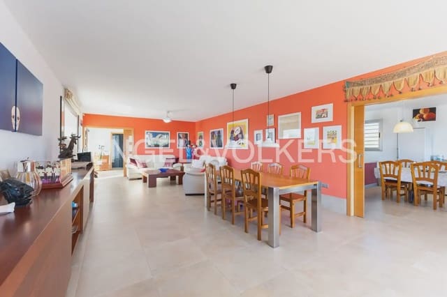 4 bedroom Villa for sale in El Grau de Castelló, Castelló de la Plana with garage - € 790,000 (Ref: 9898311)