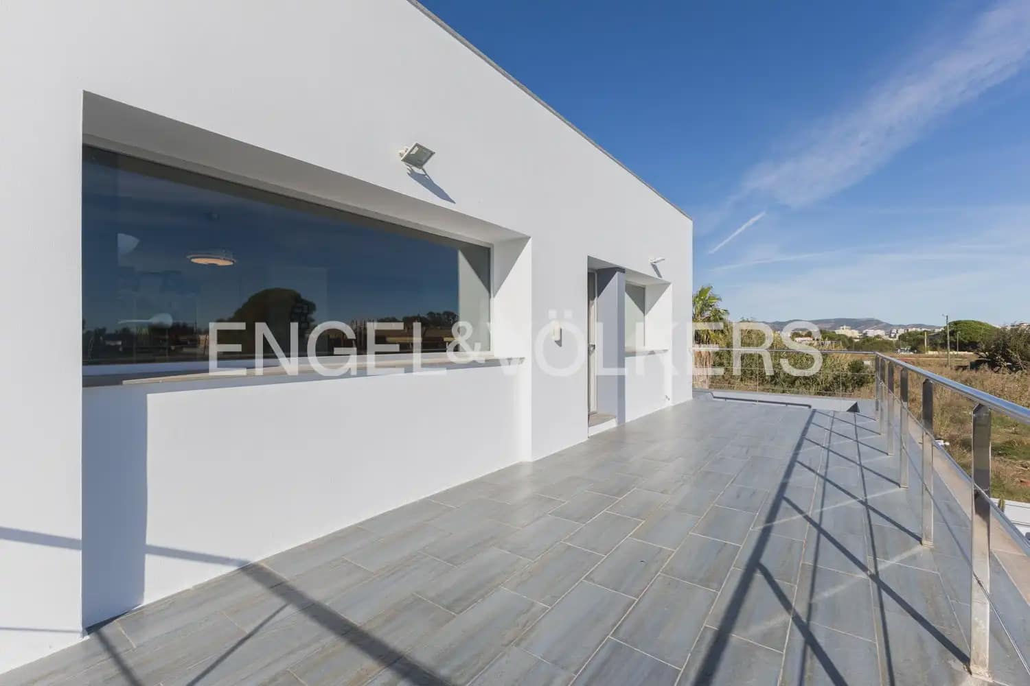 4 bedroom Villa for sale in Castello de la Plana with garage - € 790,000 (Ref: 9898311)