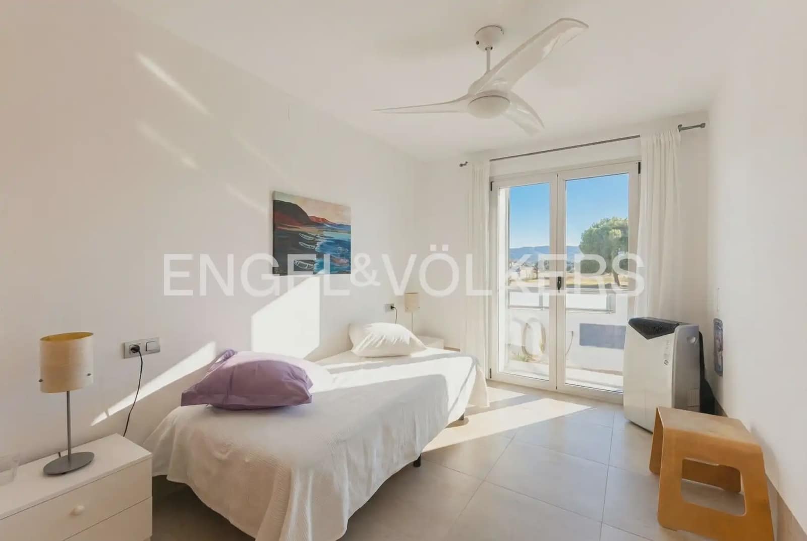 4 bedroom Villa for sale in Castello de la Plana with garage - € 790,000 (Ref: 9898311)