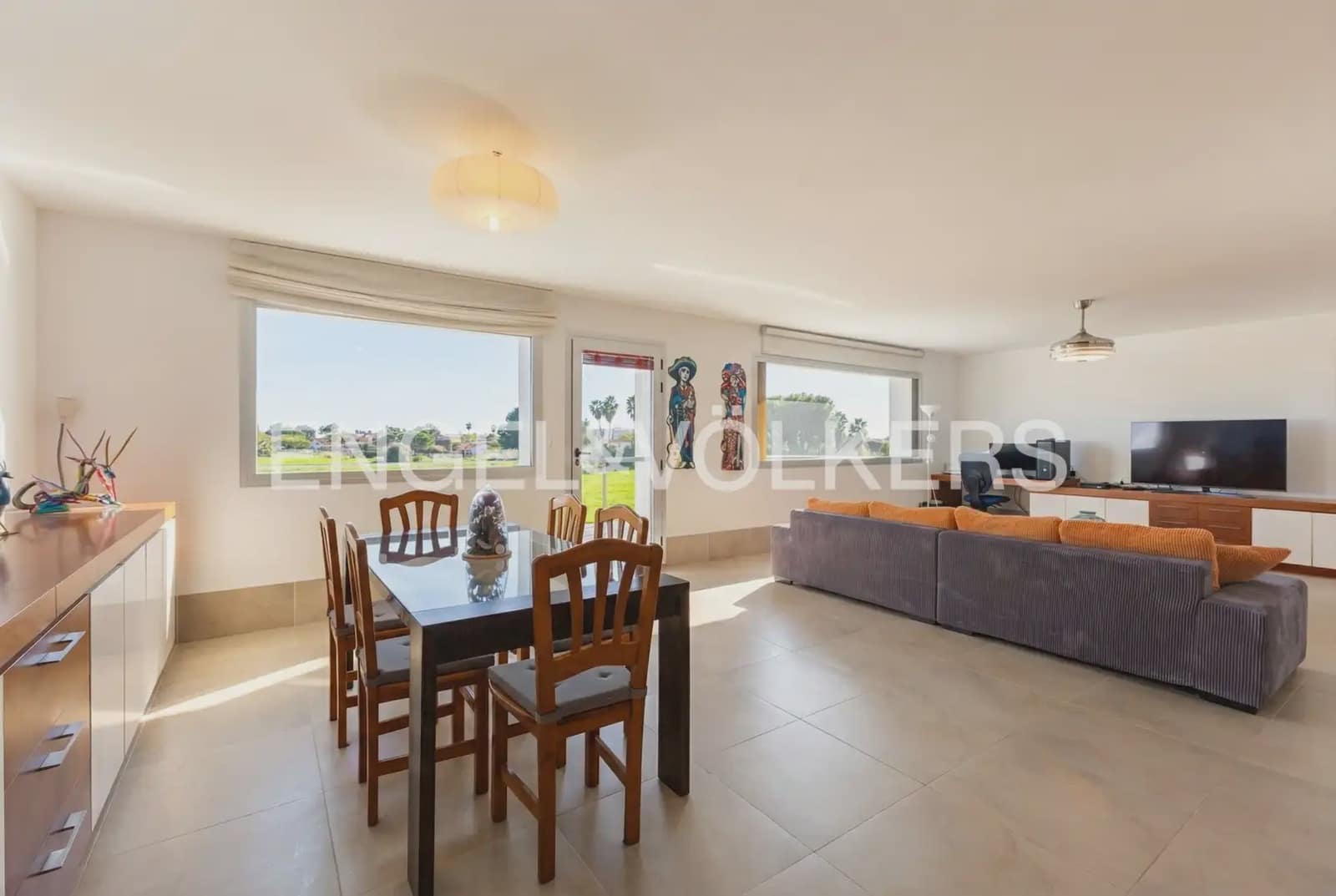 4 bedroom Villa for sale in Castello de la Plana with garage - € 790,000 (Ref: 9898311)