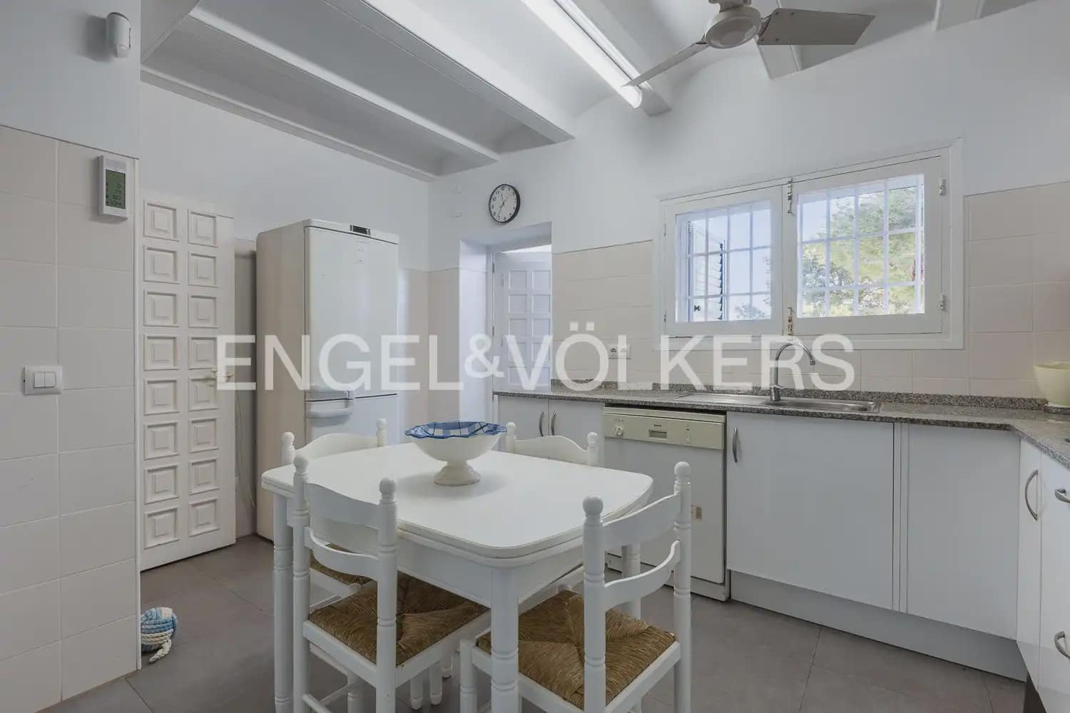 8 bedroom Villa for sale in Javea / Xabia with pool - € 2,350,000 (Ref: 9898312)