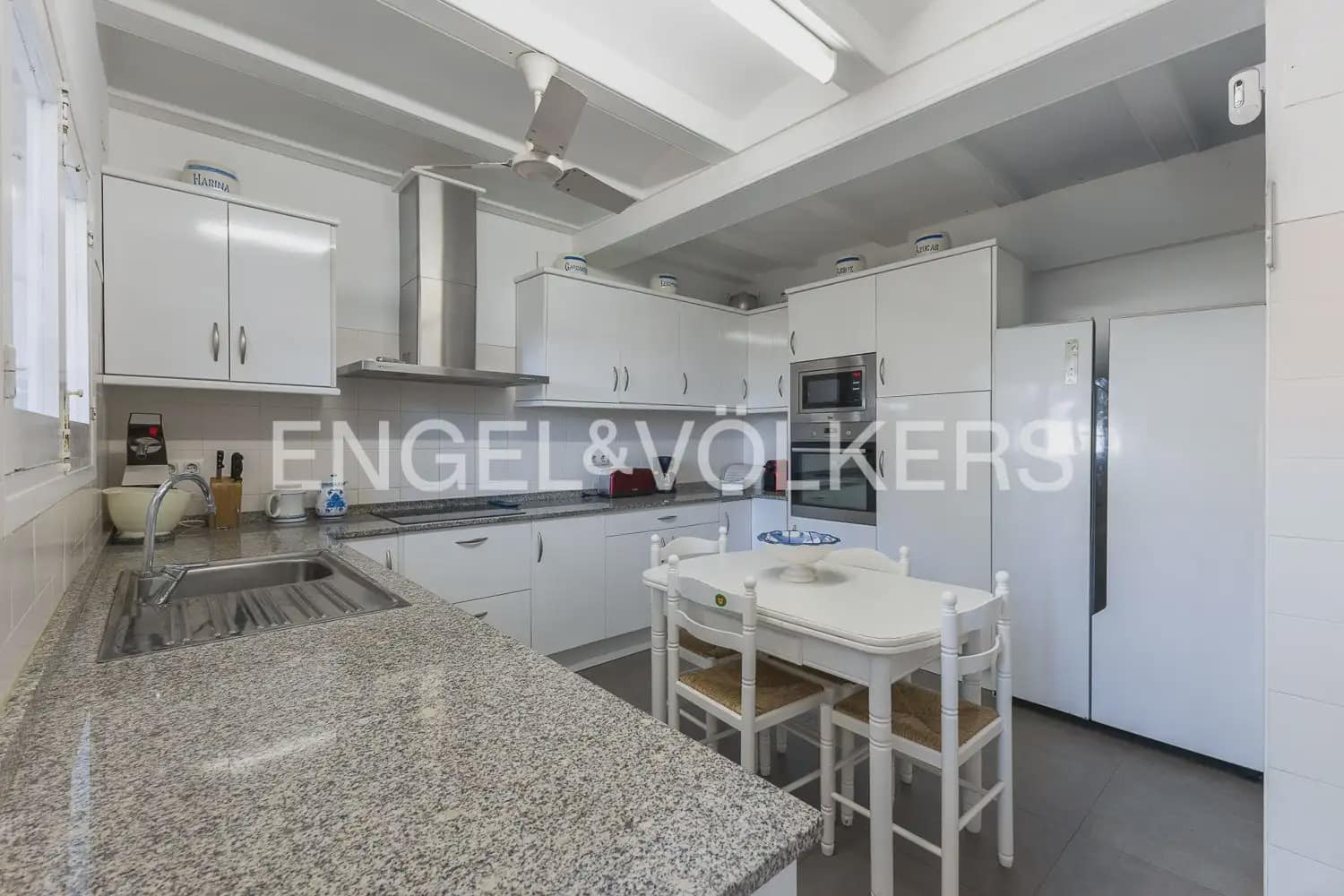 8 bedroom Villa for sale in Javea / Xabia with pool - € 2,350,000 (Ref: 9898312)