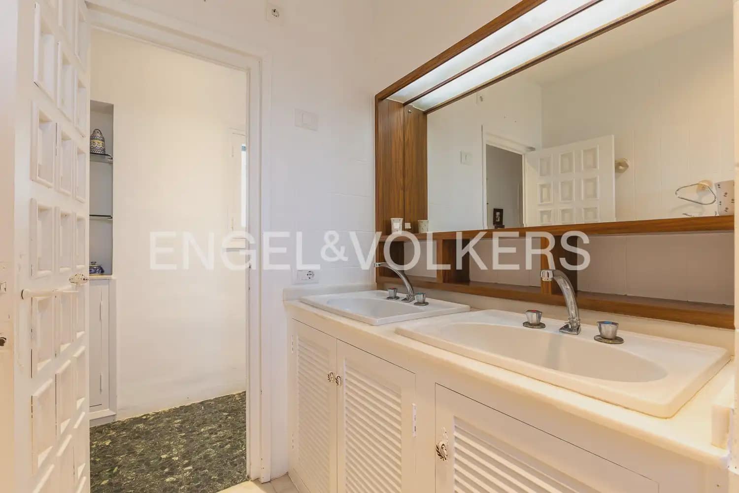 8 bedroom Villa for sale in Javea / Xabia with pool - € 2,350,000 (Ref: 9898312)