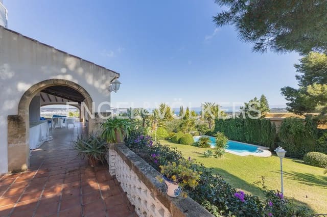 8 bedroom Villa for sale in Cap Martí - El Tossalet - Pinomar, Javea / Xàbia with pool - € 2,350,000 (Ref: 9898312)