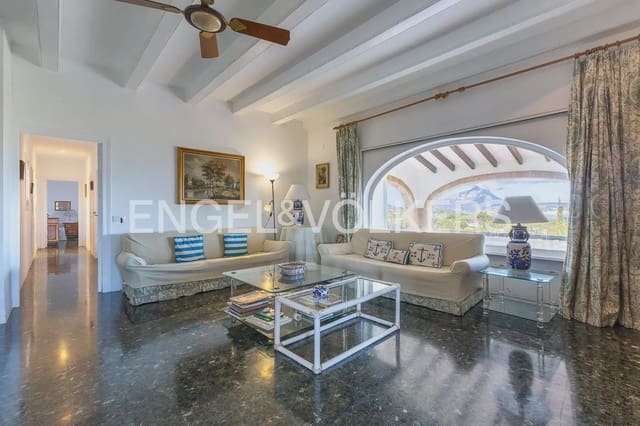 8 bedroom Villa for sale in Cap Martí - El Tossalet - Pinomar, Javea / Xàbia with pool - € 2,350,000 (Ref: 9898312)