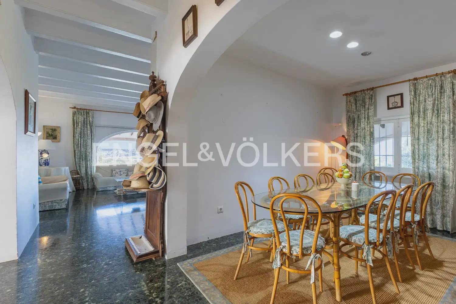 8 bedroom Villa for sale in Javea / Xabia with pool - € 2,350,000 (Ref: 9898312)