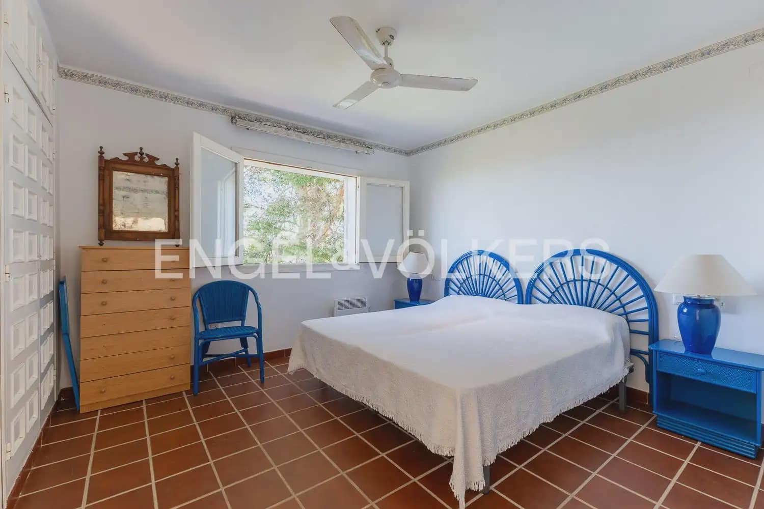 8 bedroom Villa for sale in Javea / Xabia with pool - € 2,350,000 (Ref: 9898312)