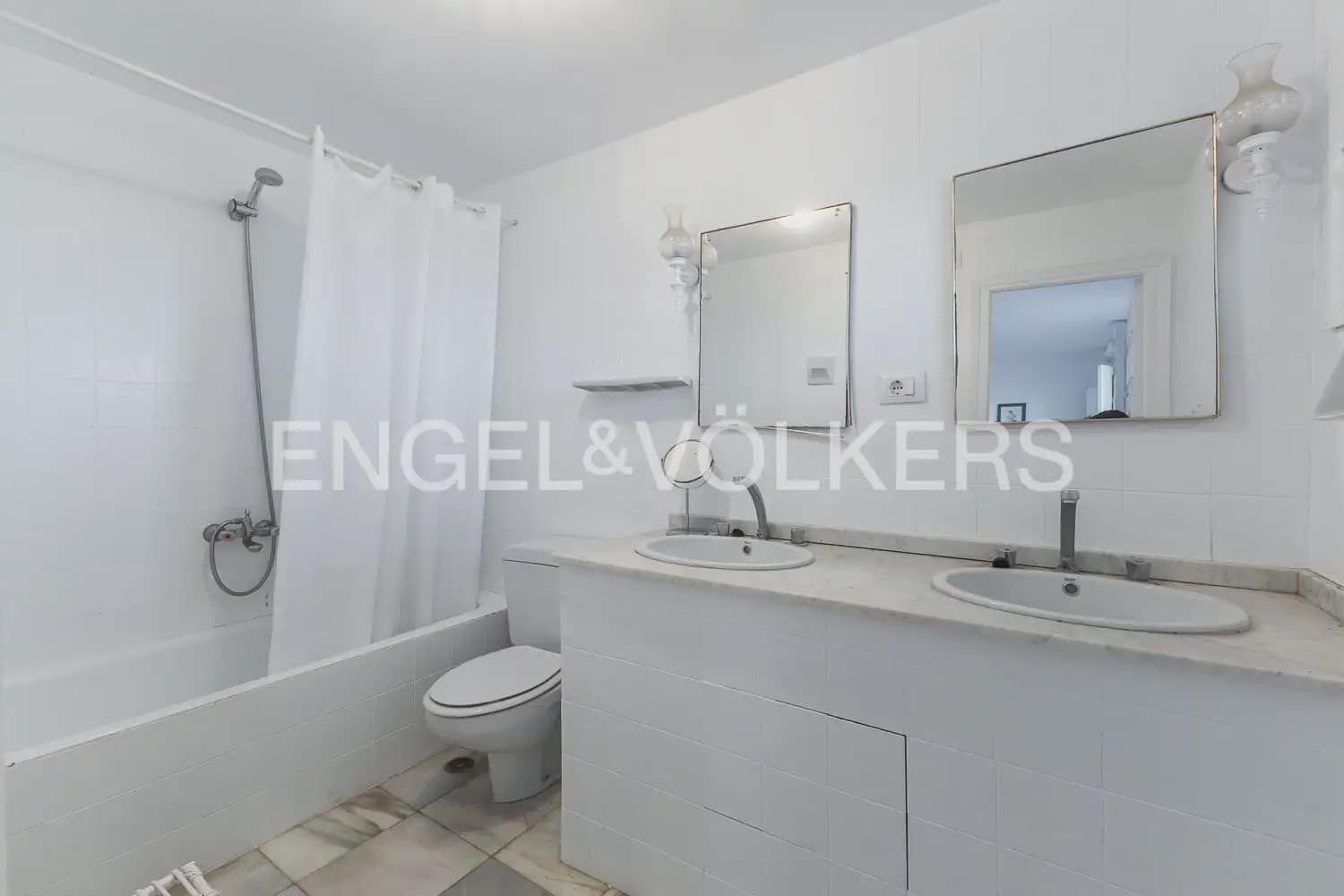 8 bedroom Villa for sale in Javea / Xabia with pool - € 2,350,000 (Ref: 9898312)