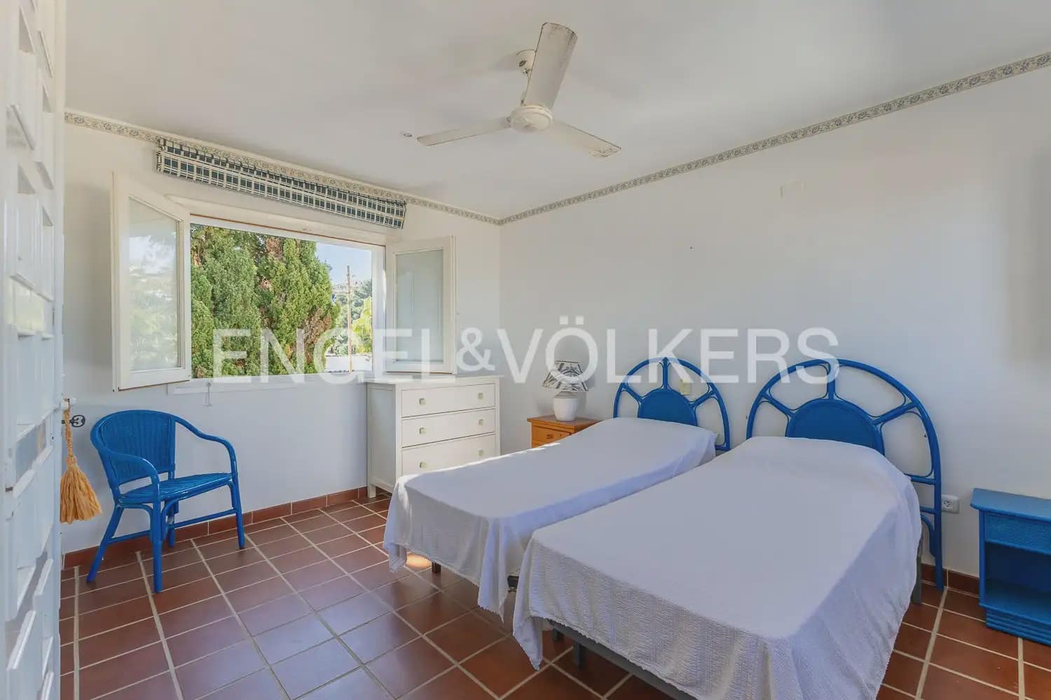 8 bedroom Villa for sale in Javea / Xabia with pool - € 2,350,000 (Ref: 9898312)