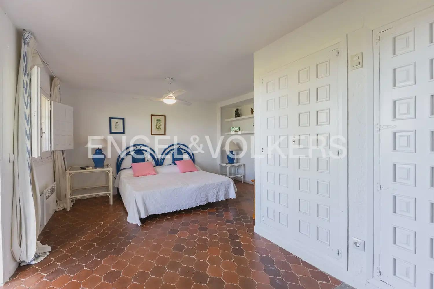8 bedroom Villa for sale in Javea / Xabia with pool - € 2,350,000 (Ref: 9898312)