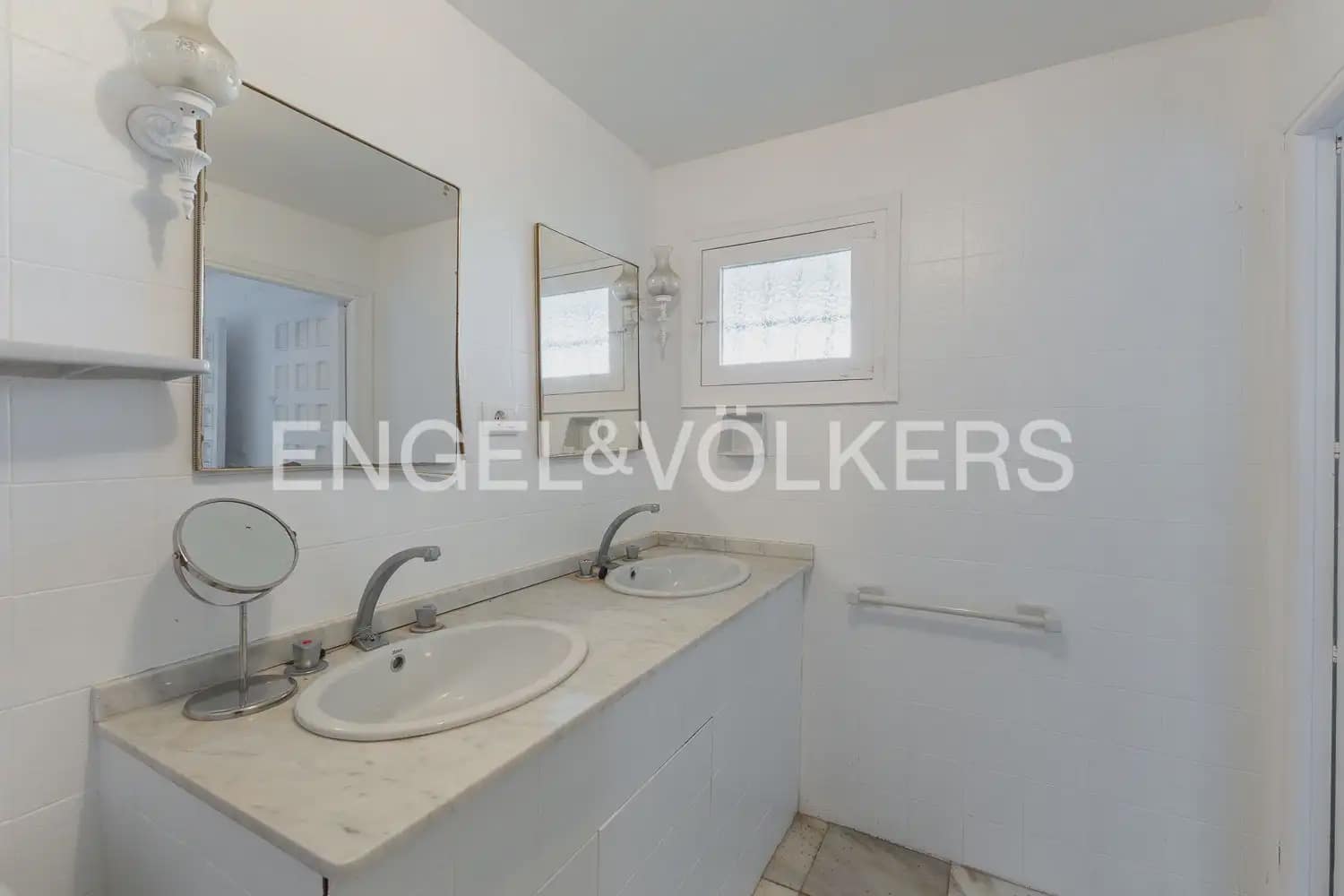 8 bedroom Villa for sale in Javea / Xabia with pool - € 2,350,000 (Ref: 9898312)