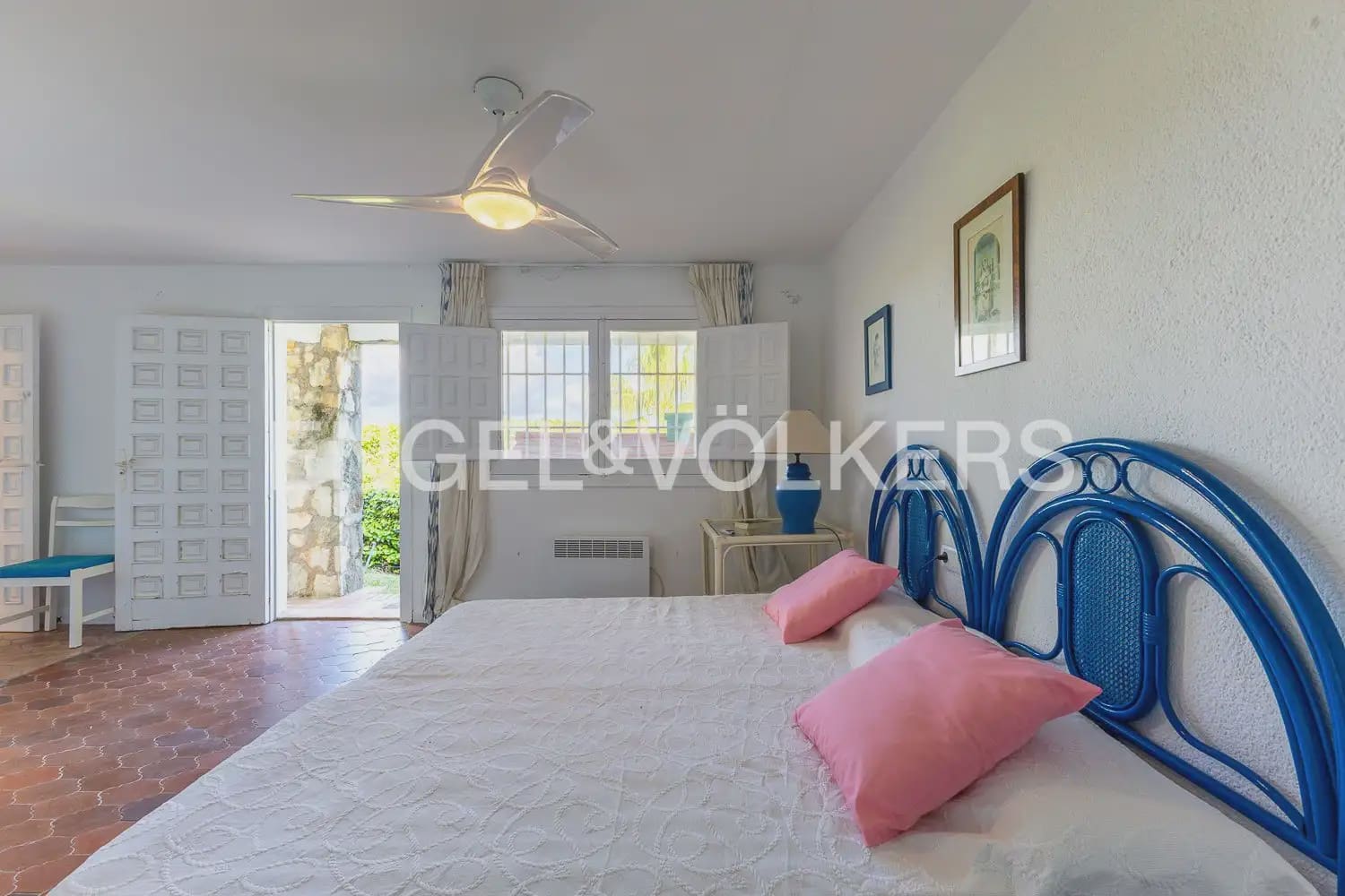 8 bedroom Villa for sale in Javea / Xabia with pool - € 2,350,000 (Ref: 9898312)