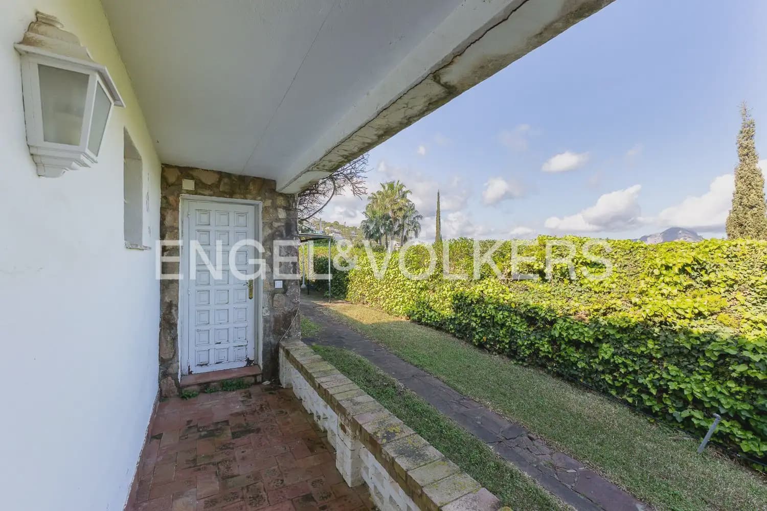 8 bedroom Villa for sale in Javea / Xabia with pool - € 2,350,000 (Ref: 9898312)