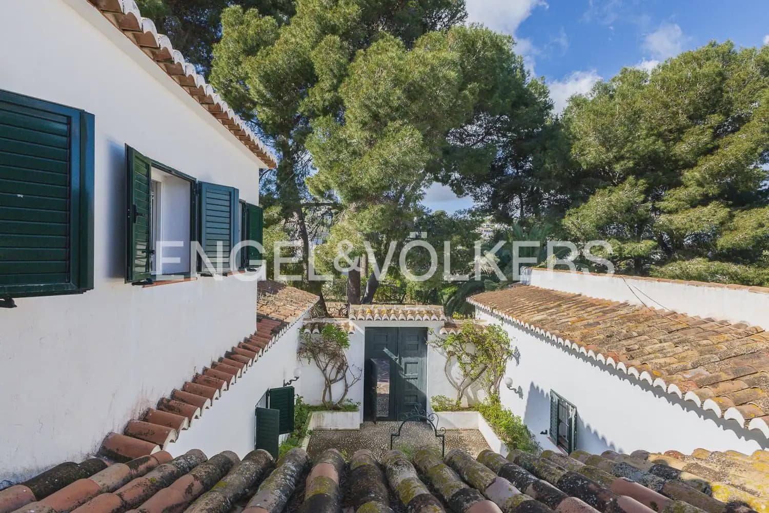 8 bedroom Villa for sale in Javea / Xabia with pool - € 2,350,000 (Ref: 9898312)