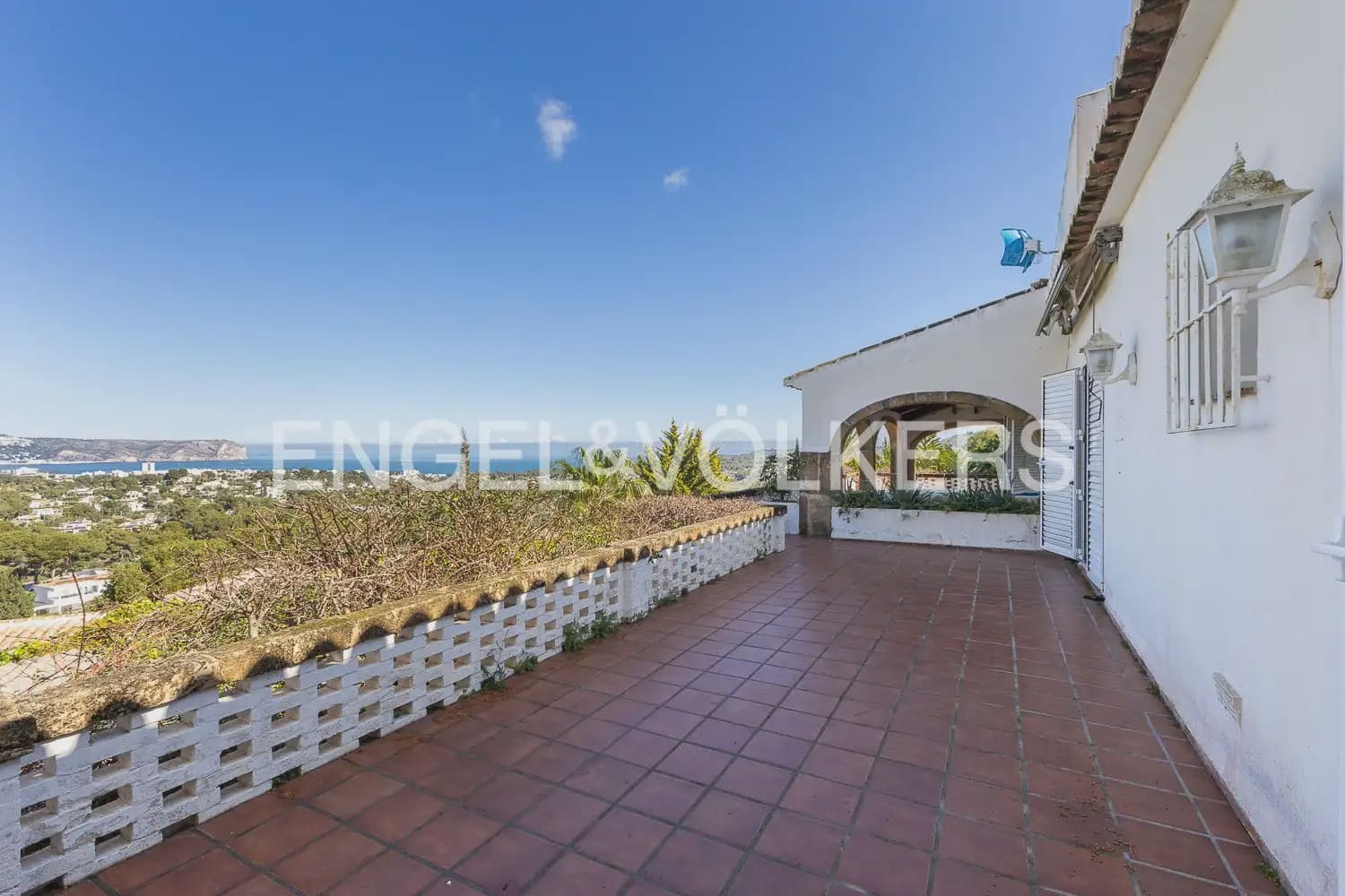 8 bedroom Villa for sale in Javea / Xabia with pool - € 2,350,000 (Ref: 9898312)