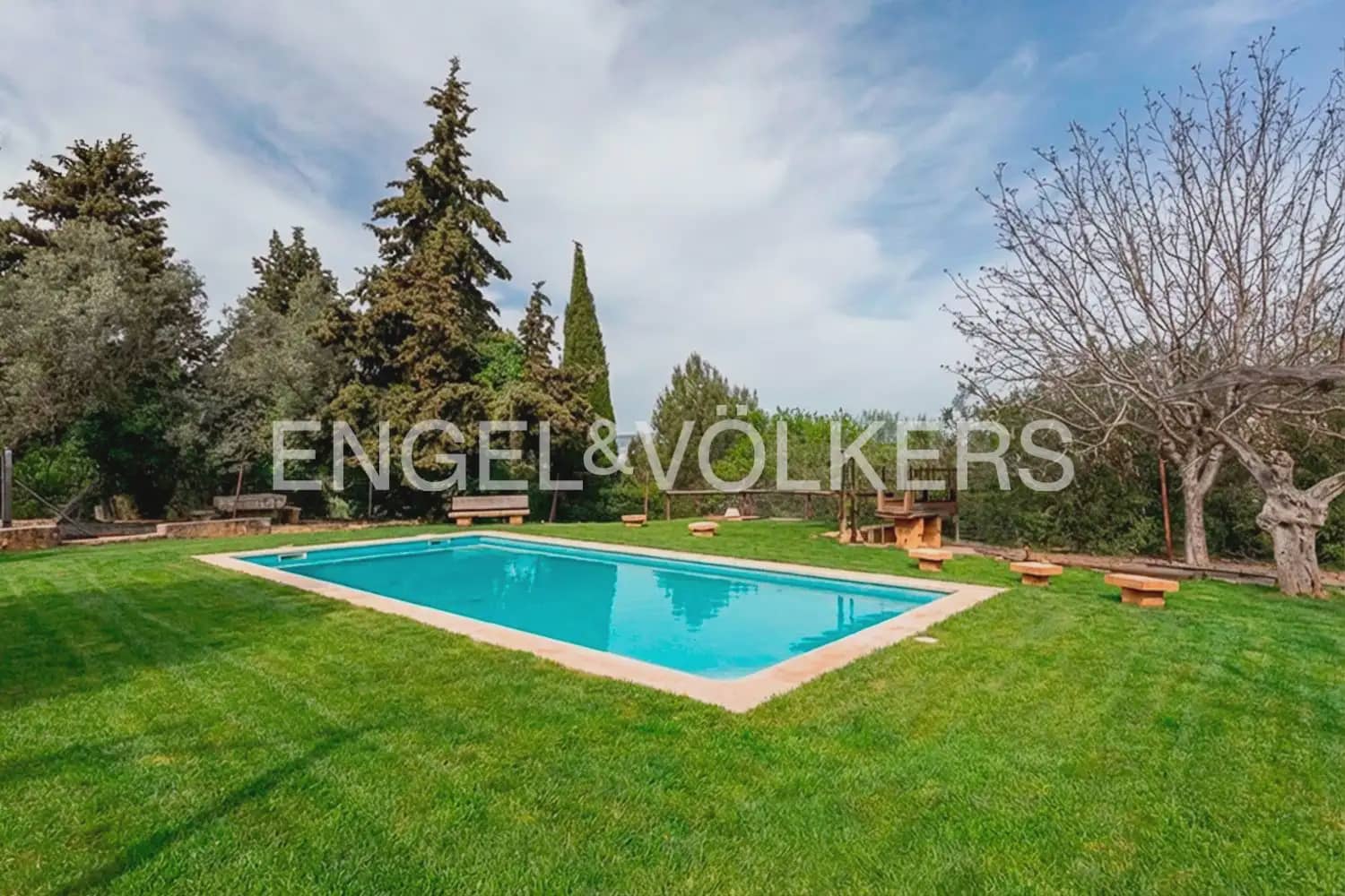 25 soverom Finca/Herregård til salgs i Alcoy / Alcoi med svømmebasseng garasje - € 1 520 000 (Ref: 9898313)
