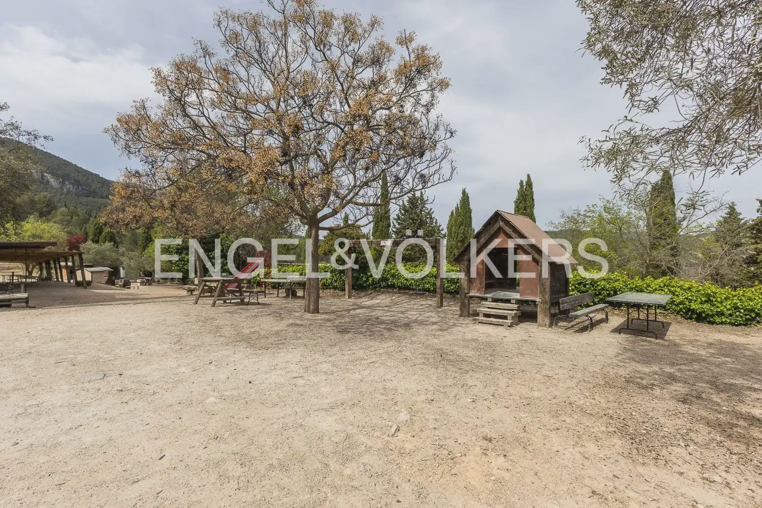 25 soverom Finca/Herregård til salgs i Alcoy / Alcoi med svømmebasseng garasje - € 1 520 000 (Ref: 9898313)