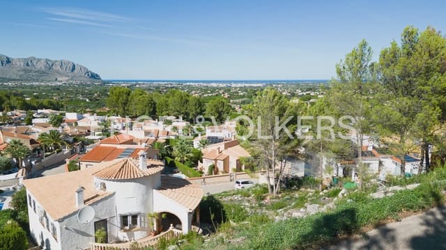3 slaapkamer Villa te koop in Pedreguer met garage - € 595.000 (Ref: 9898314)